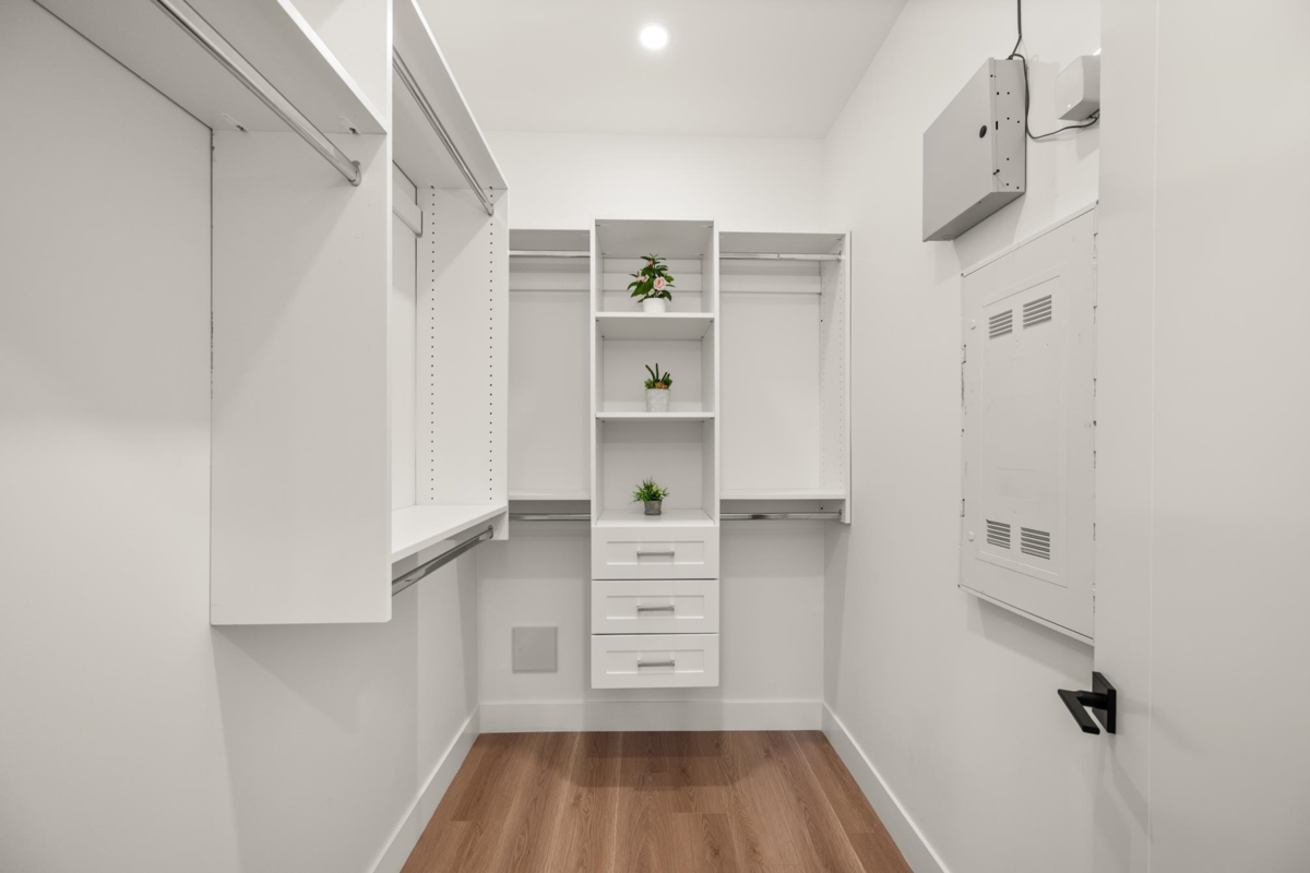 Hot Tub / Spa Photo of 11481 138a Street, Surrey, BC