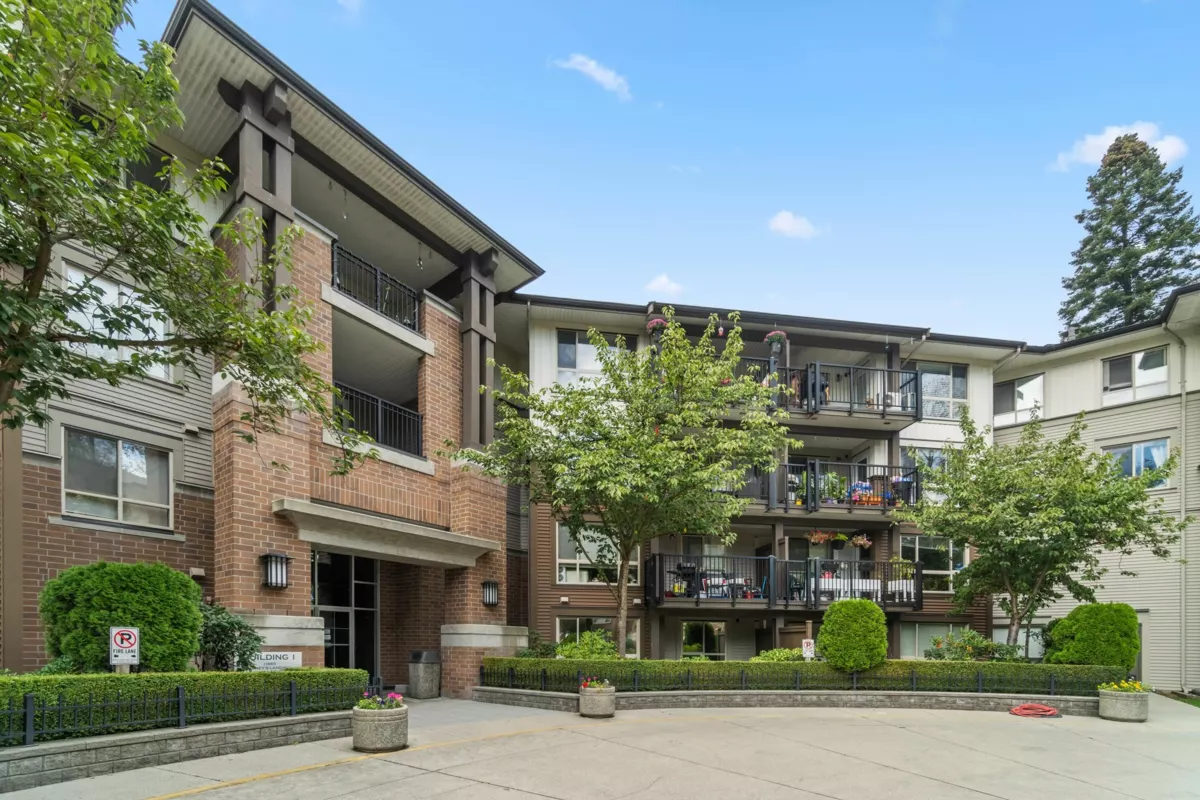 Family Room Photo of 101 11665 Haney Bypass, Maple Ridge, BC
