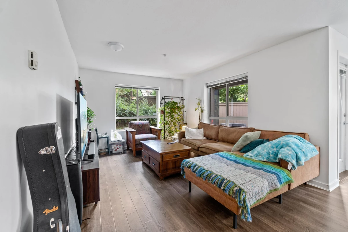 Kitchen Island Photo of 101 11665 Haney Bypass, Maple Ridge, BC