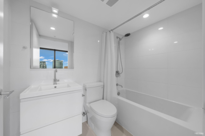 Primary Bathroom Photo of 1902 1133 Hornby Street, Vancouver, BC