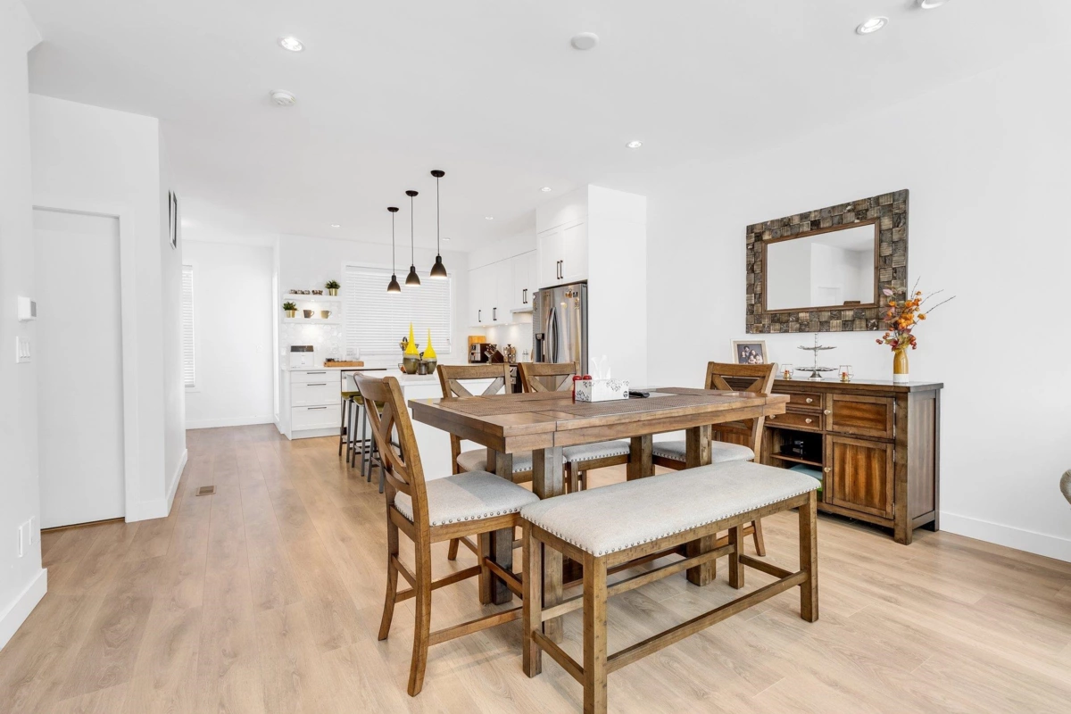 Dining Area Photo of 21 7127 193a Street, Surrey, BC