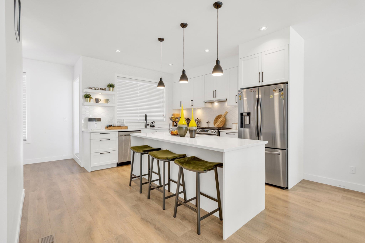 Exterior Front Photo of 21 7127 193a Street, Surrey, BC