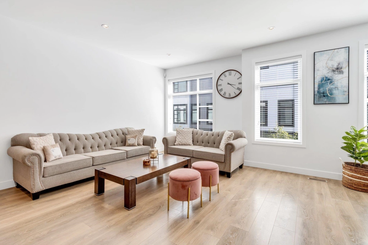 Kitchen Island Photo of 21 7127 193a Street, Surrey, BC