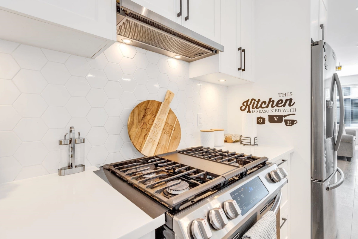 Living Room Photo of 21 7127 193a Street, Surrey, BC