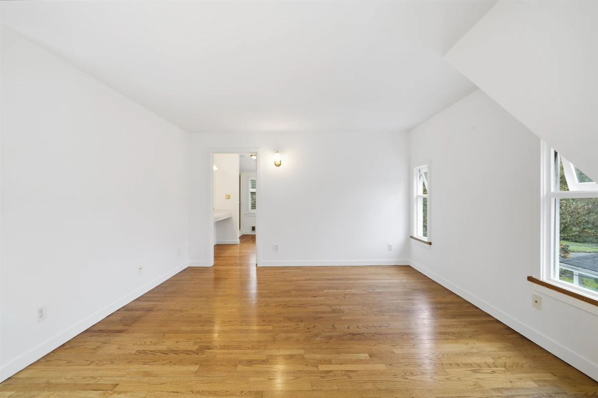 Basement Recreation Room Photo of 5761 Holland Street, Vancouver, BC