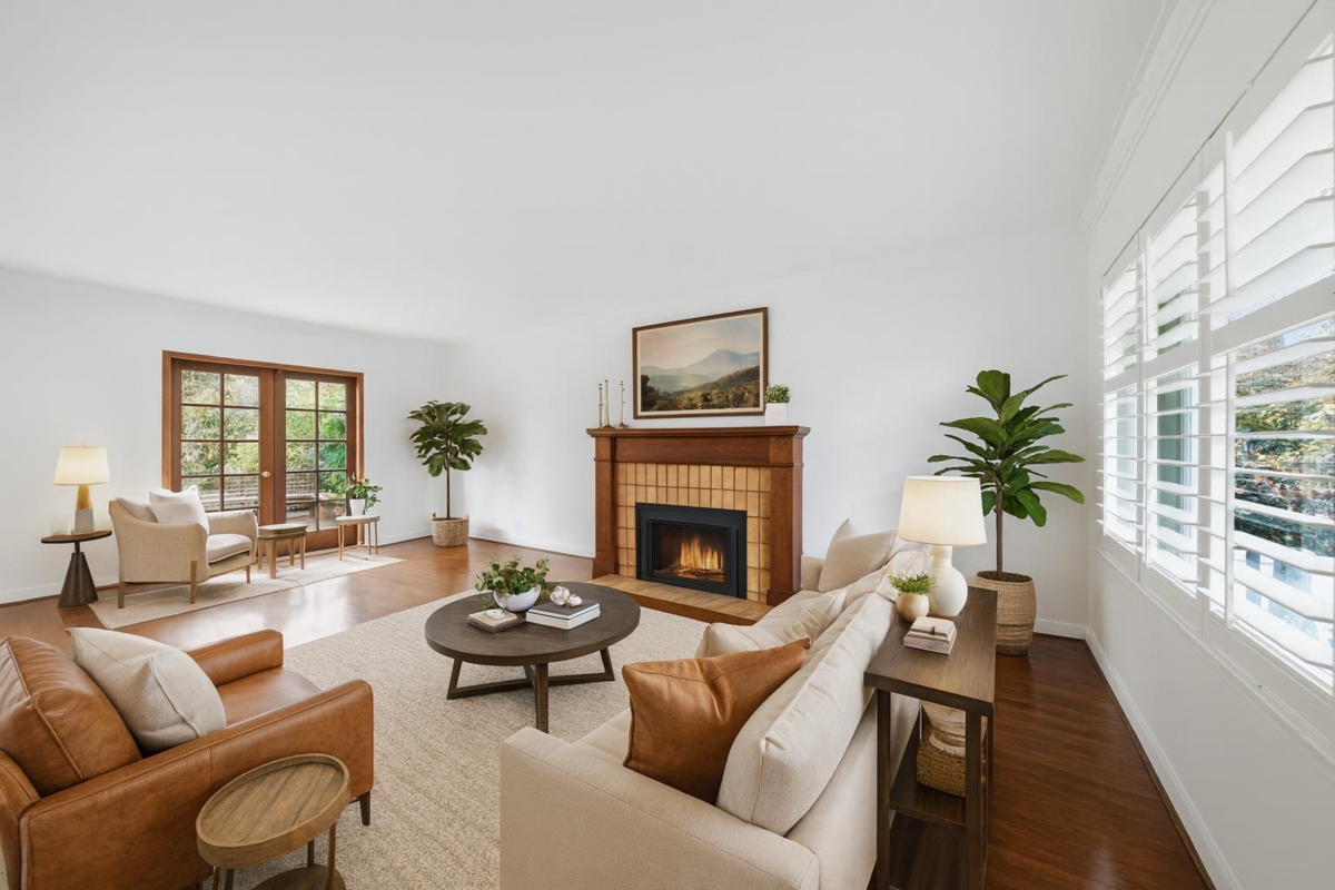 Kitchen Photo of 5761 Holland Street, Vancouver, BC