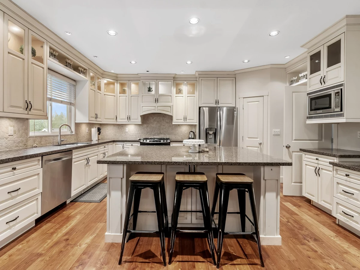 Family Room Photo of 20723 46a Avenue, Langley, BC