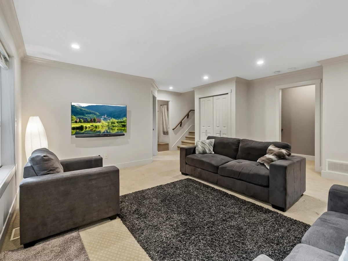 Garage Interior Photo of 20723 46a Avenue, Langley, BC