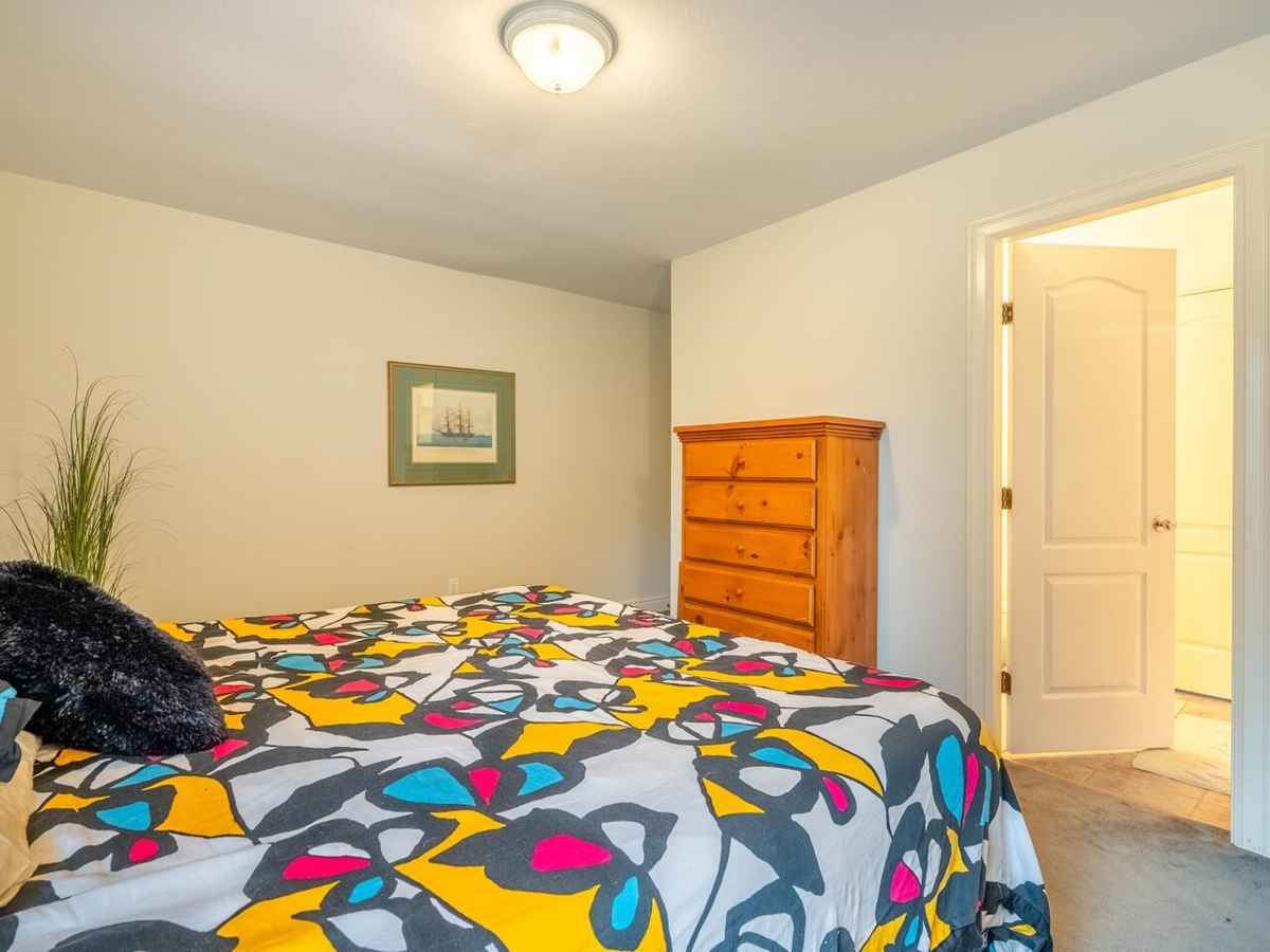 Entry Foyer Photo of 10419 Wiltshire Boulevard, Delta, BC