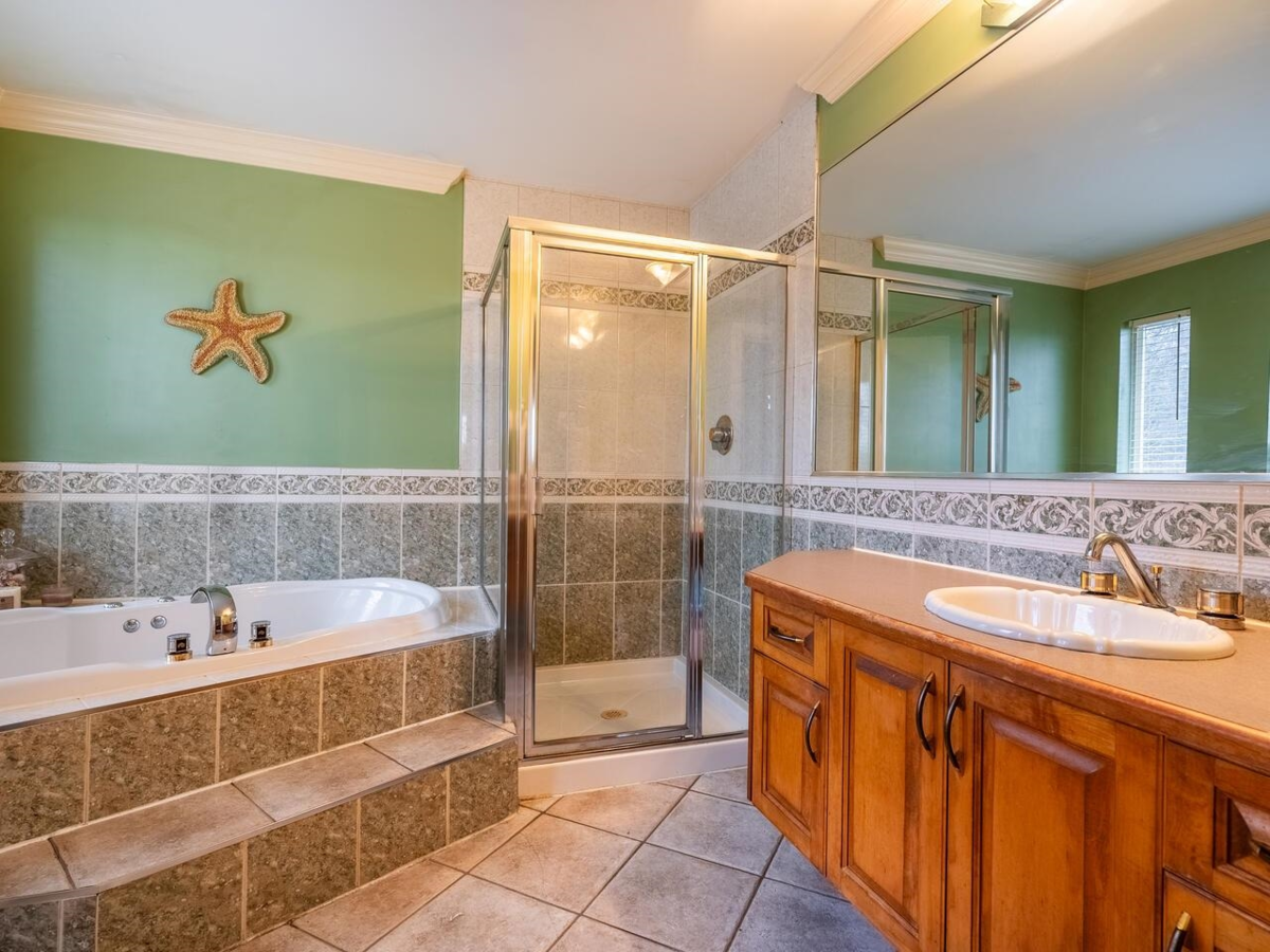 Laundry Room Photo of 10419 Wiltshire Boulevard, Delta, BC