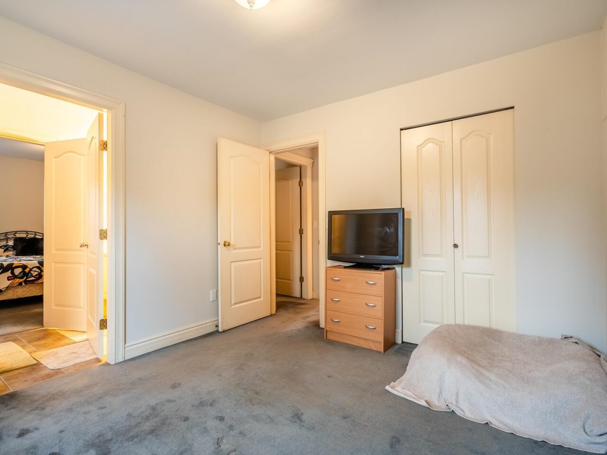 Staircase Photo of 10419 Wiltshire Boulevard, Delta, BC