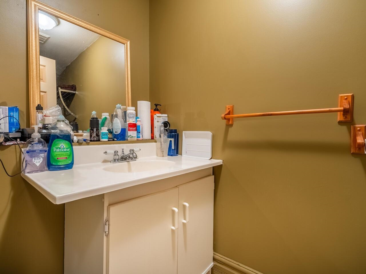 Swimming Pool Photo of 10419 Wiltshire Boulevard, Delta, BC