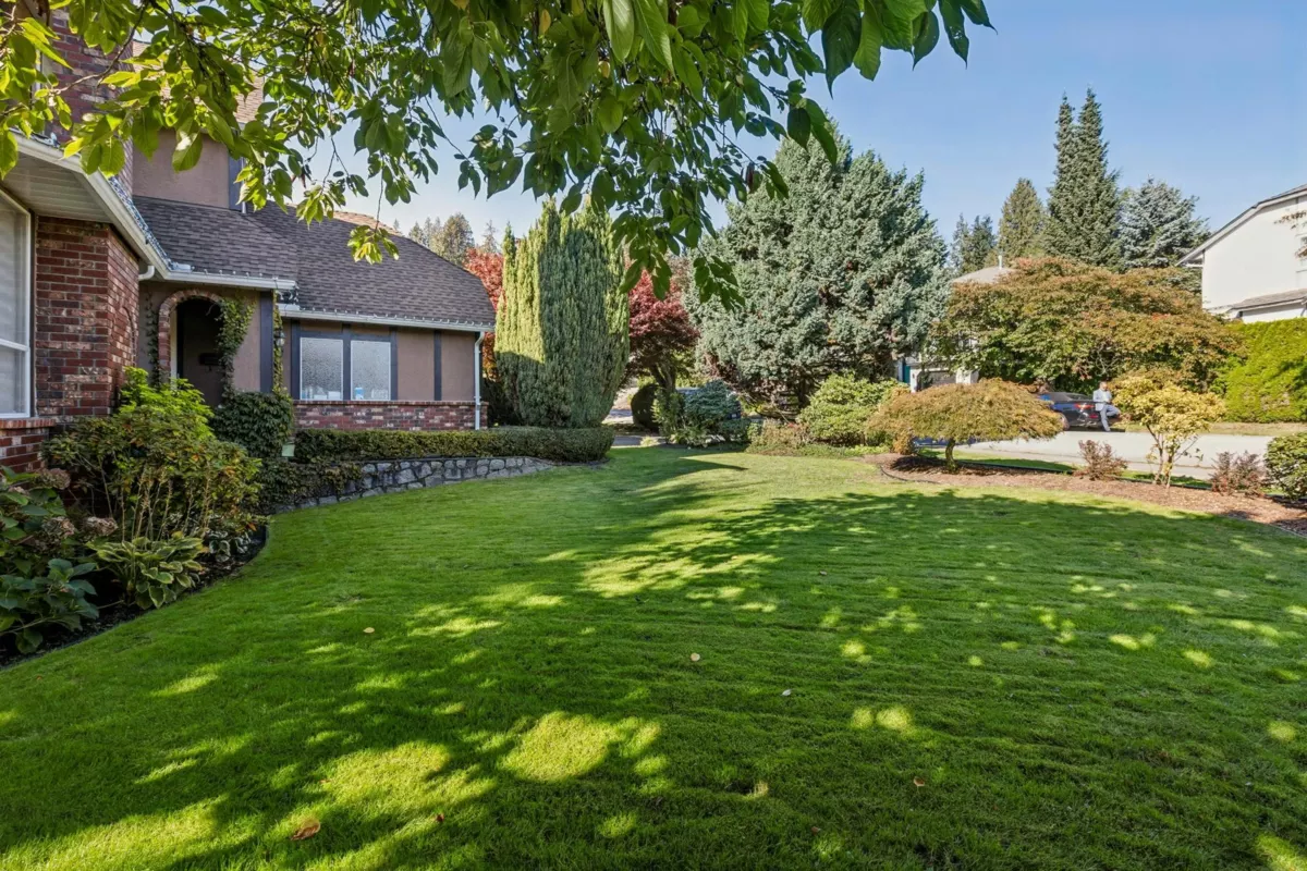 Backyard Photo of 2890 Tempe Knoll Drive, North Vancouver, BC