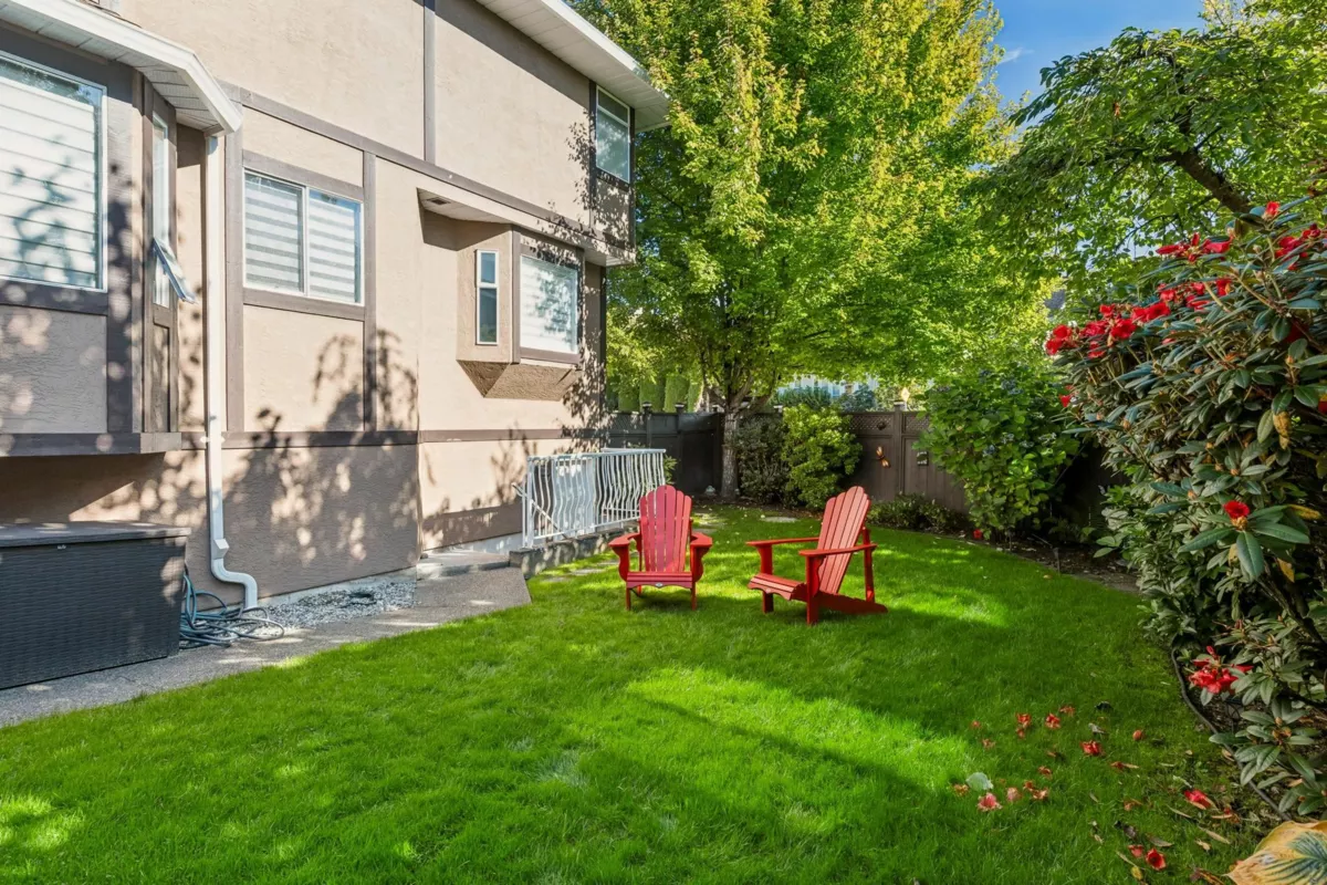 Front Yard Photo of 2890 Tempe Knoll Drive, North Vancouver, BC