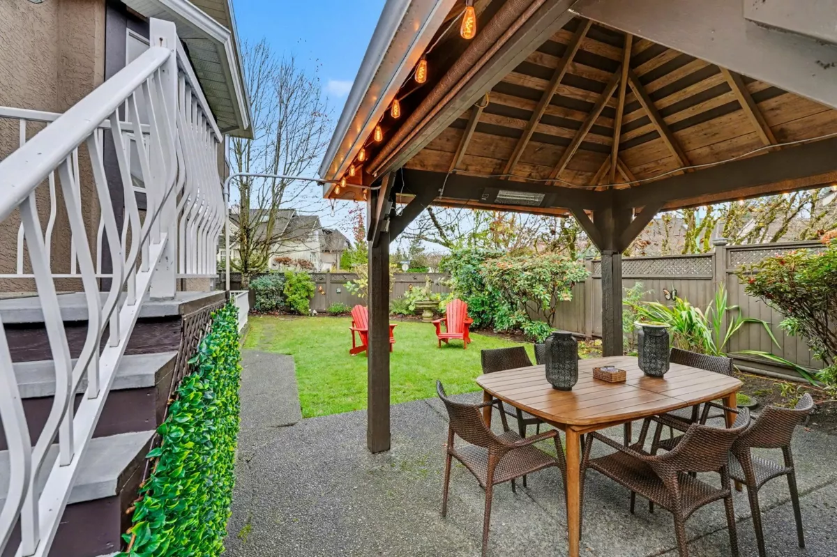 Outdoor Kitchen Photo of 2890 Tempe Knoll Drive, North Vancouver, BC