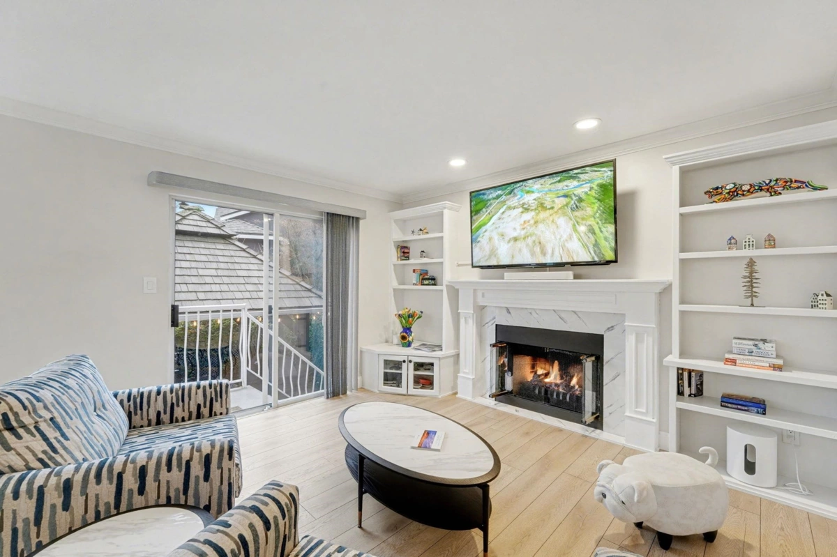 Powder Room Photo of 2890 Tempe Knoll Drive, North Vancouver, BC