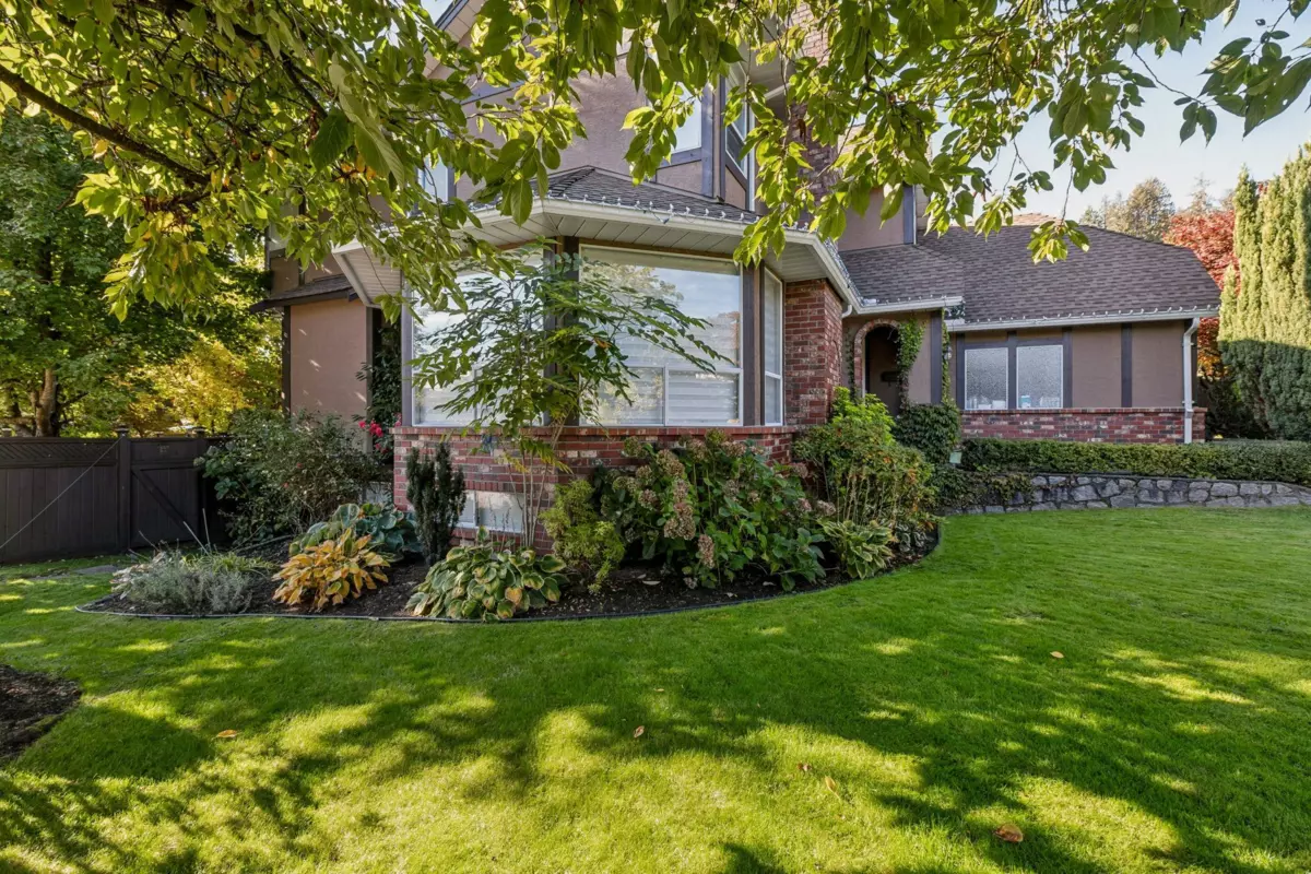 Staircase Photo of 2890 Tempe Knoll Drive, North Vancouver, BC