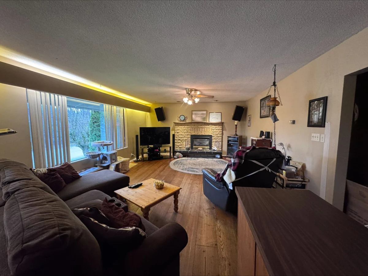 Family Room Photo of 10105 Bonavista Street, Chilliwack, BC