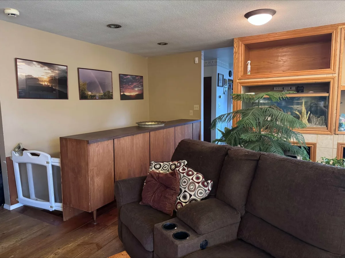 Kitchen Island Photo of 10105 Bonavista Street, Chilliwack, BC