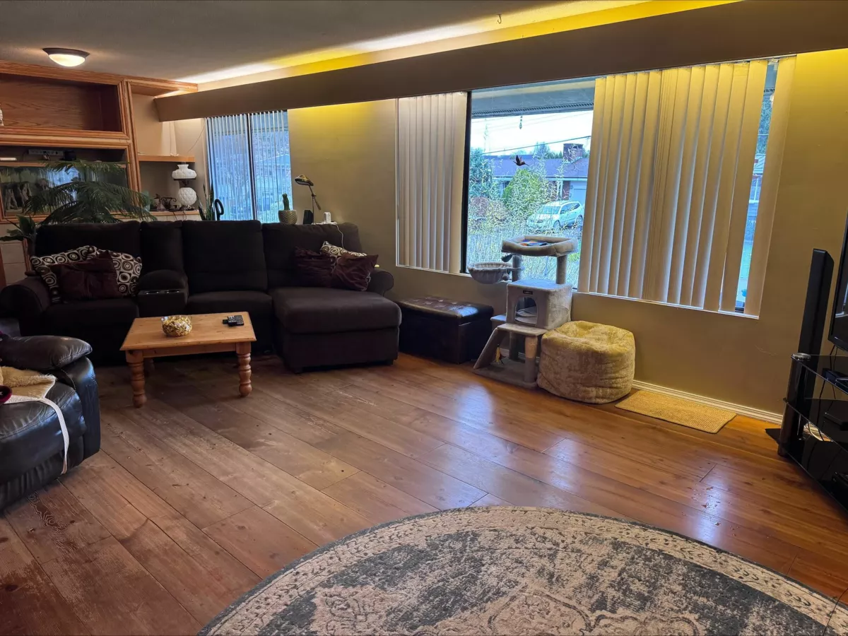 Kitchen Photo of 10105 Bonavista Street, Chilliwack, BC