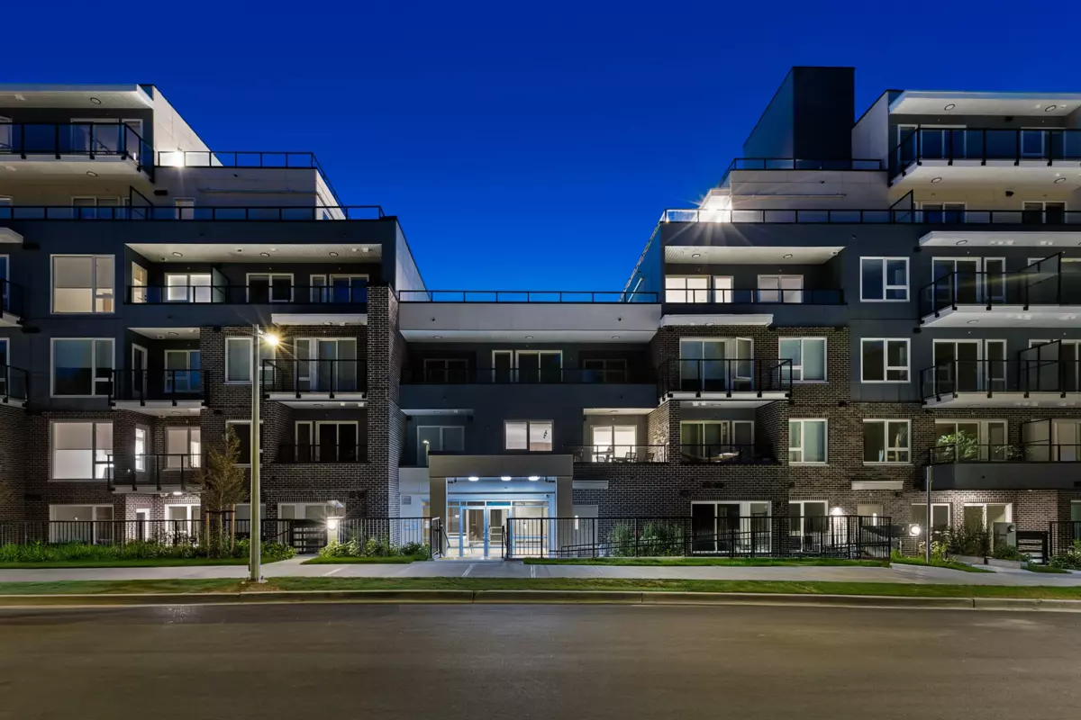 Exterior Rear Photo of 221 2002 St. George Street, Port Moody, BC