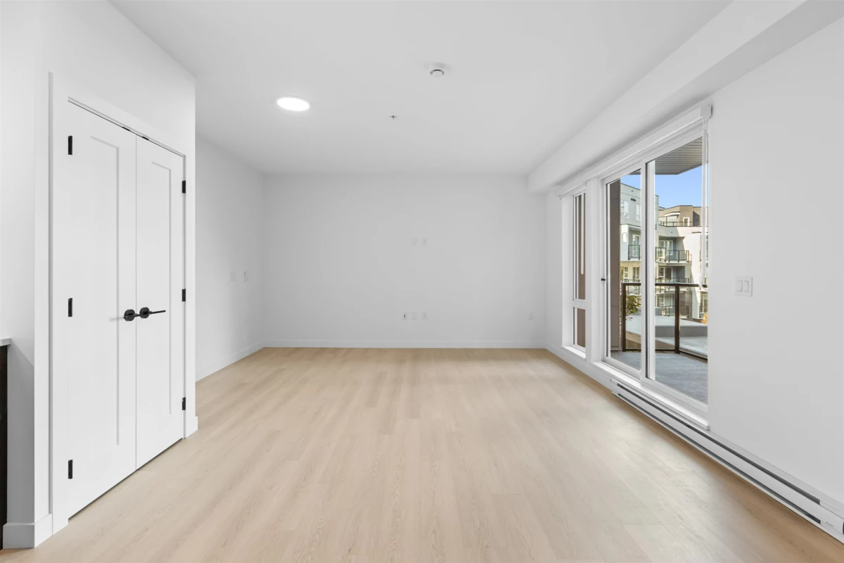 Kitchen Photo of 221 2002 St. George Street, Port Moody, BC