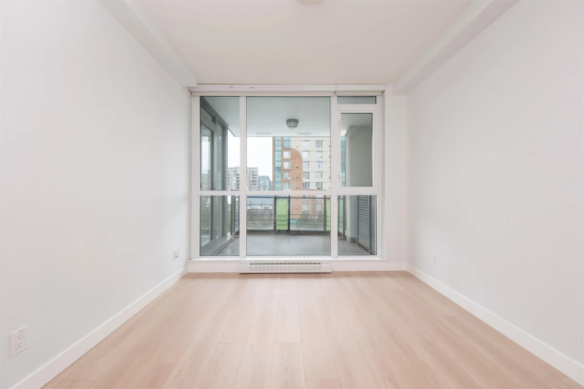 Bedroom 3 Photo of 803 6180 Cooney Road, Richmond, BC