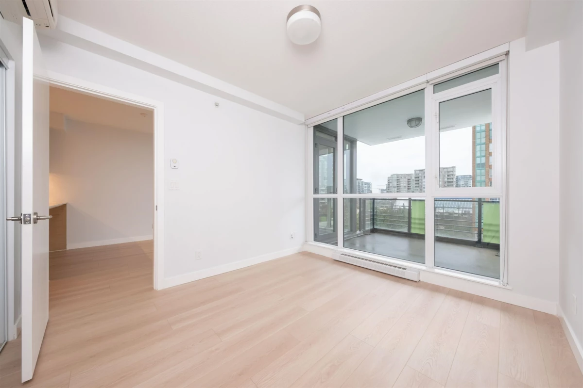 Bedroom 4 Photo of 803 6180 Cooney Road, Richmond, BC