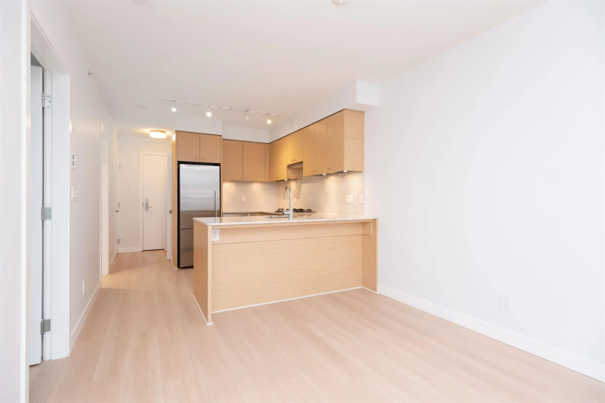 Kitchen Island Photo of 803 6180 Cooney Road, Richmond, BC
