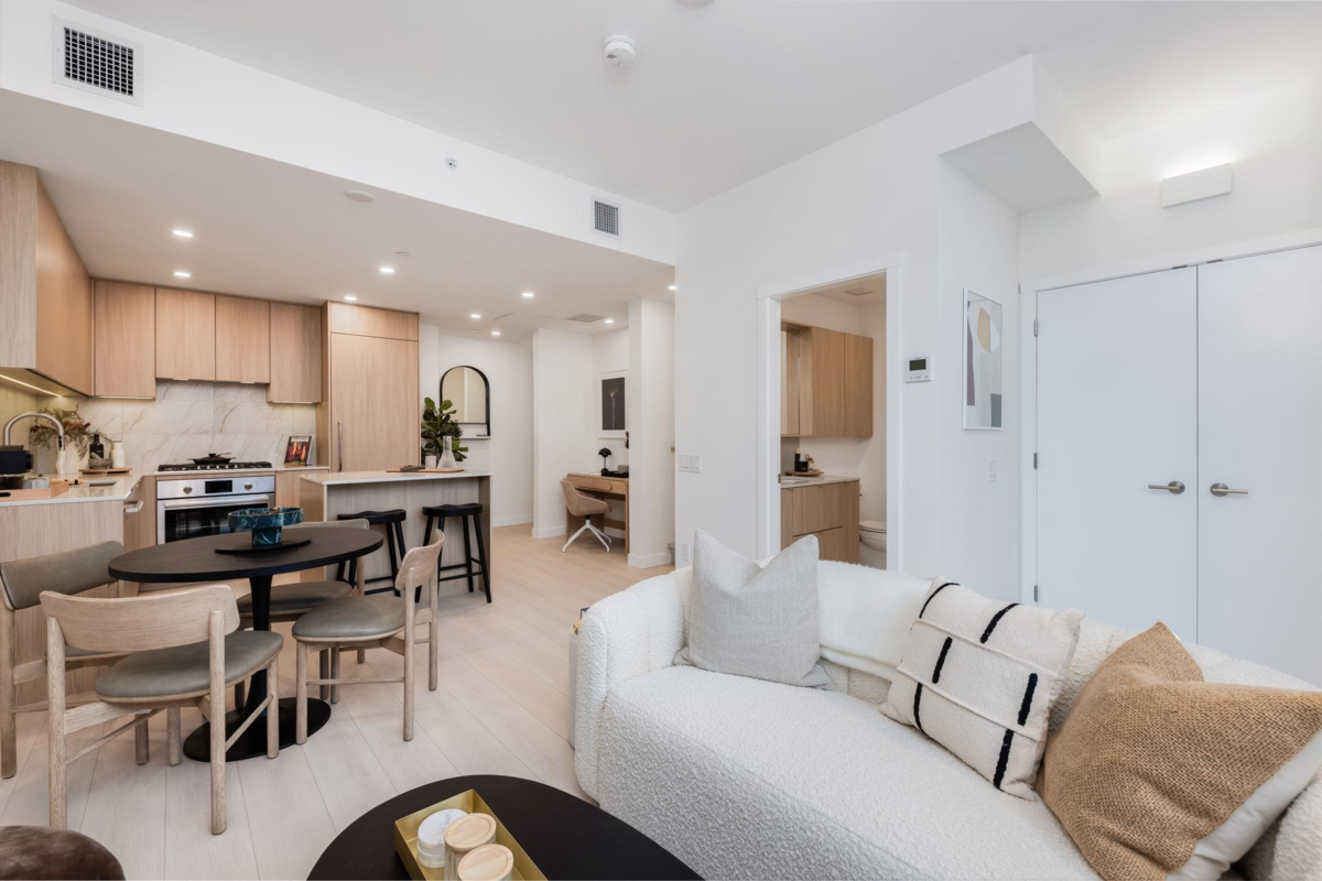 Breakfast Nook Photo of 102 626 Claremont Street, Coquitlam, BC