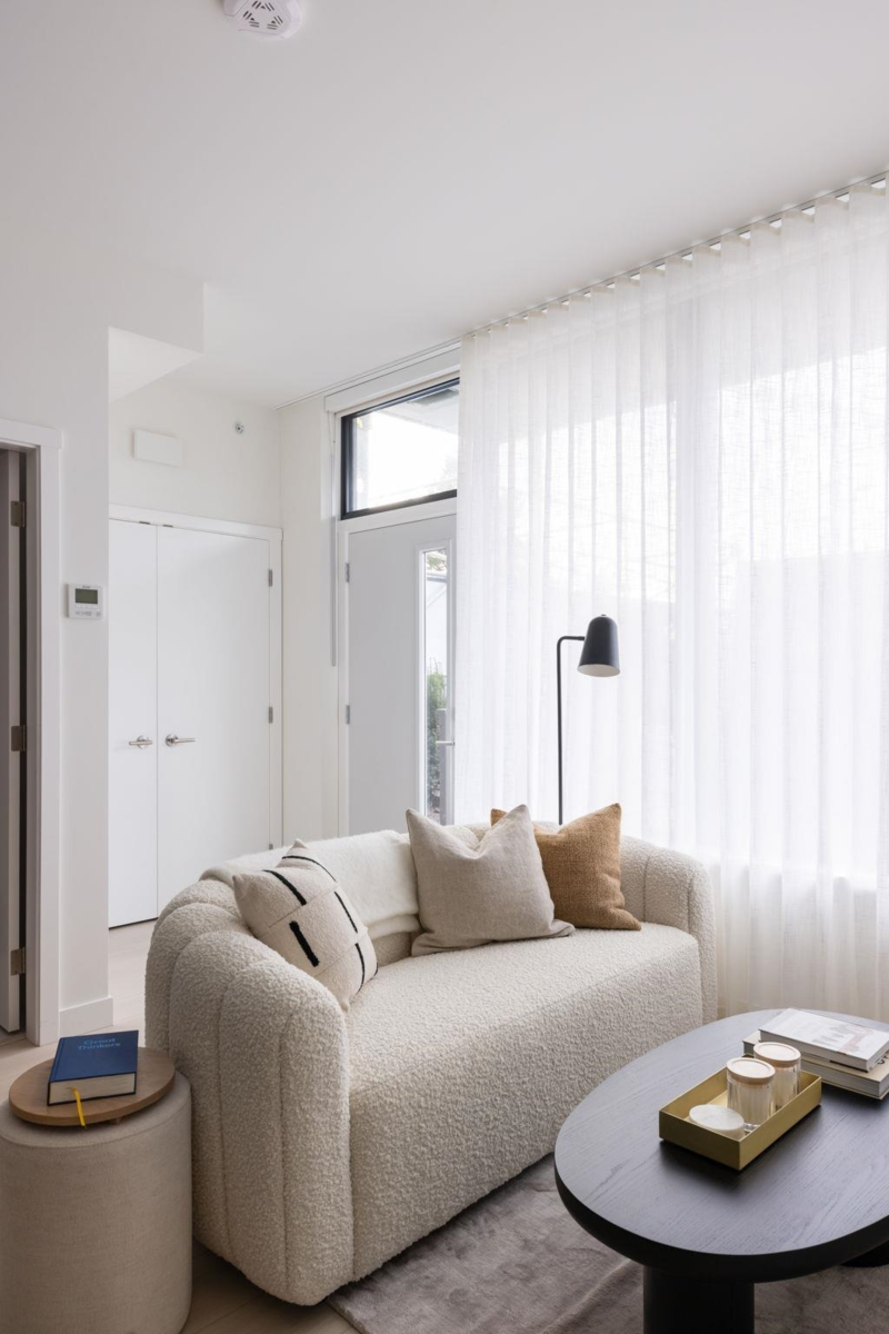Dining Area Photo of 102 626 Claremont Street, Coquitlam, BC