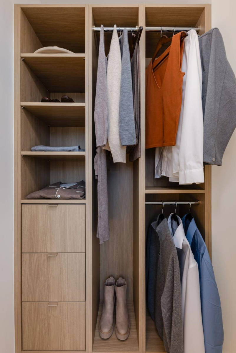 Walk-In Closet Photo of 102 626 Claremont Street, Coquitlam, BC