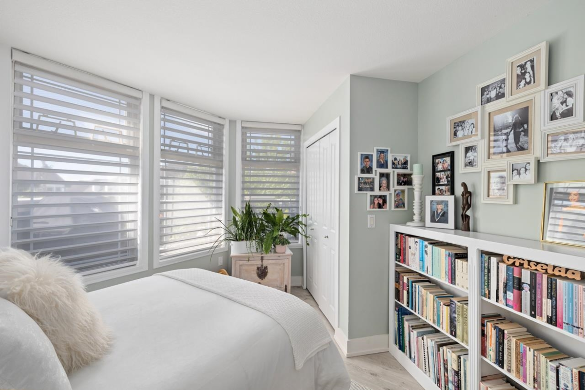 Guest Bathroom Photo of 302 15392 16a Avenue, Surrey, BC