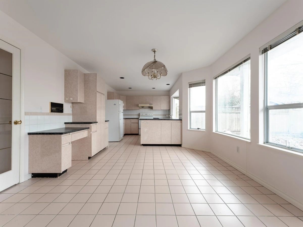 Breakfast Nook Photo of 6788 London Drive, Delta, BC