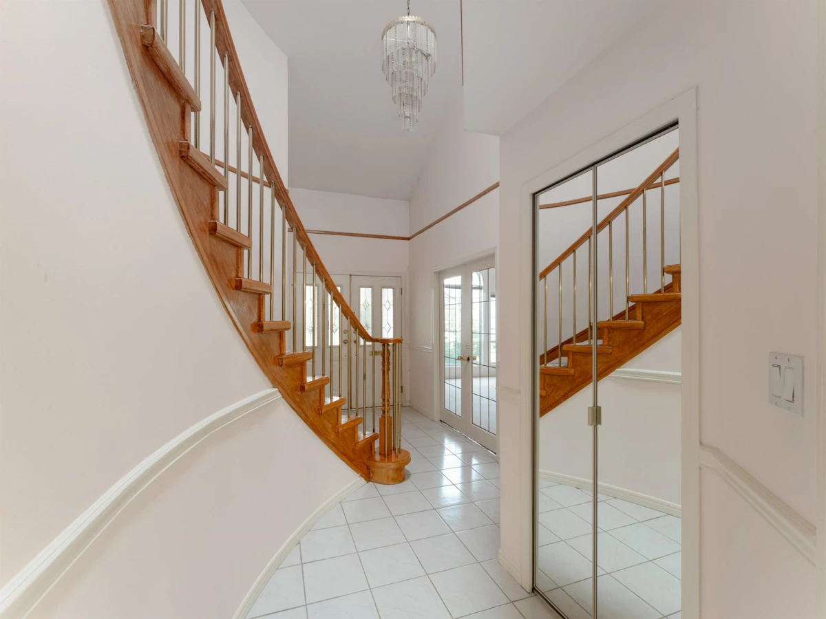 Guest Bathroom Photo of 6788 London Drive, Delta, BC
