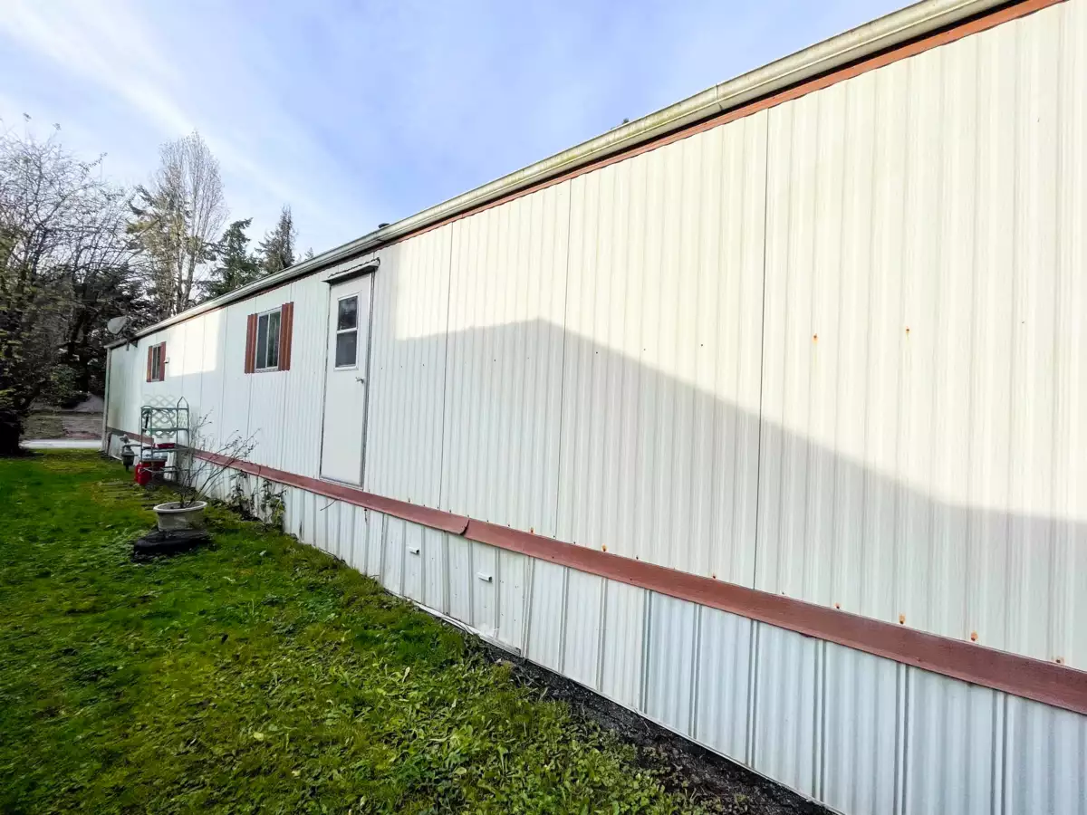 Bedroom 4 Photo of 53 7790 King George Boulevard, Surrey, BC