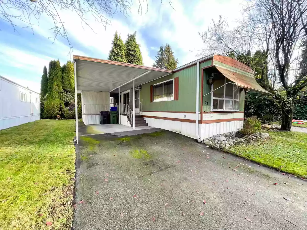 Exterior Rear Photo of 53 7790 King George Boulevard, Surrey, BC