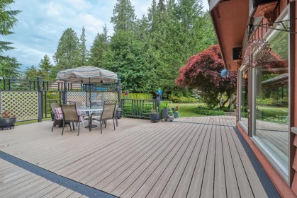 Kitchen Island Photo of 6241 Sechelt Inlet Road, Sechelt, BC