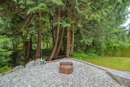 Outdoor Kitchen Photo of 6241 Sechelt Inlet Road, Sechelt, BC