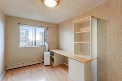 Breakfast Nook Photo of 808 1146 Harwood Street, Vancouver, BC