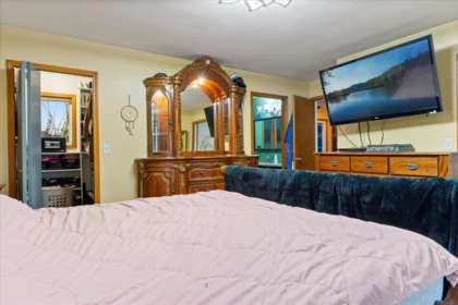 Basement Recreation Room Photo of 8450 Banford Road, Chilliwack, BC