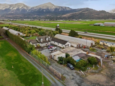 8450 Banford Road, Chilliwack, BC, Little Mountain — 5 bed single family residence for sale