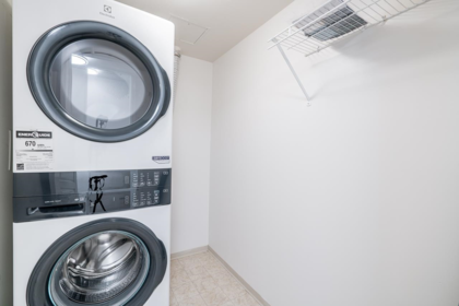 Hot Tub / Spa Photo of 005 9298 University Crescent, Burnaby, BC