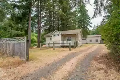 Pantry Photo of 3381 208 Street, Langley, BC