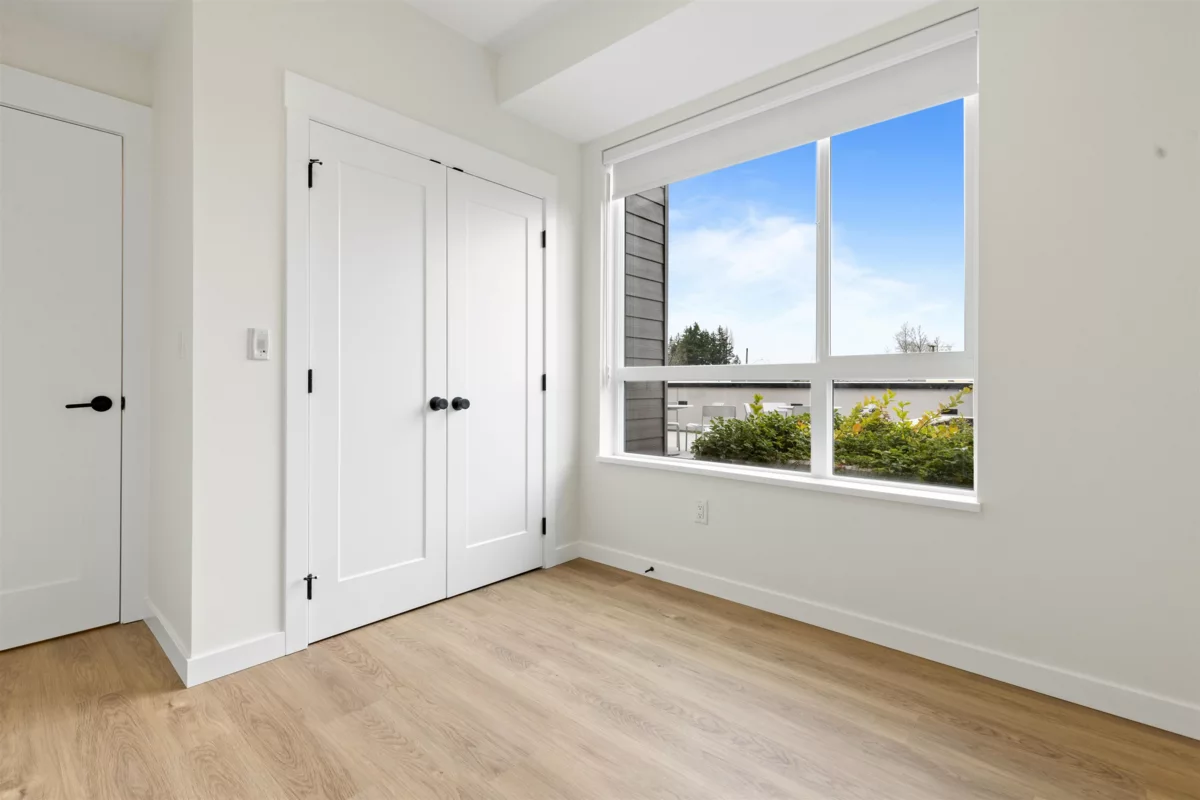 Bedroom 3 Photo of 214 27218 Aldergrove Town Center Drive, Langley, BC