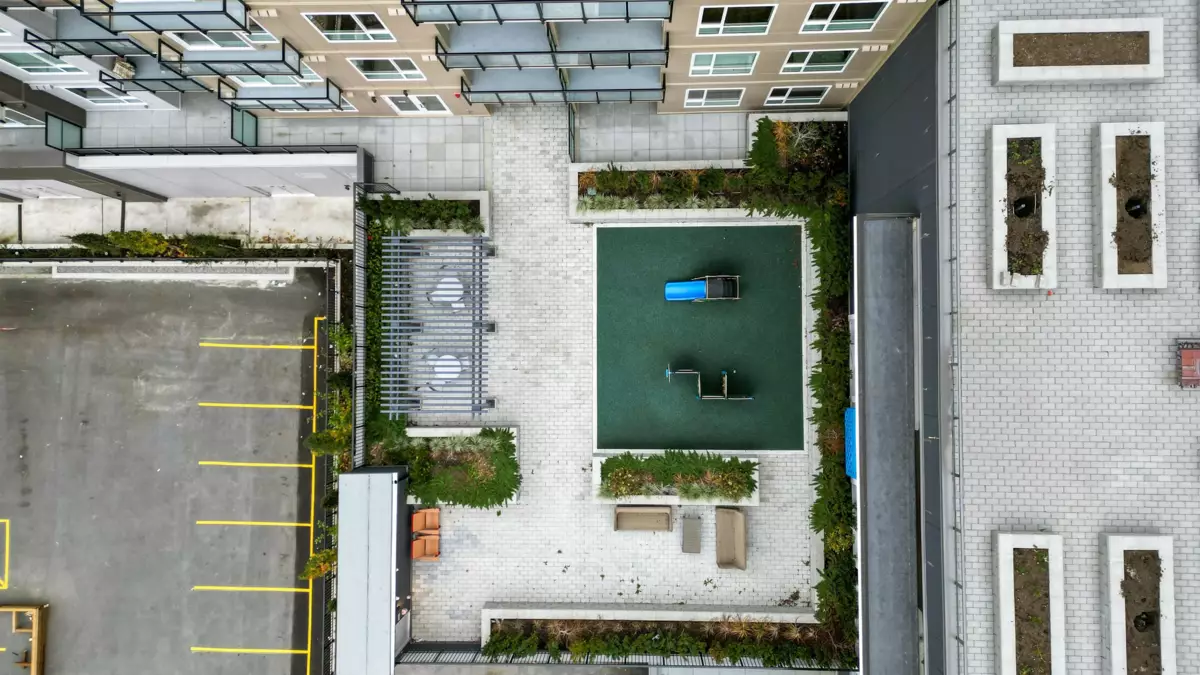 Laundry Room Photo of 214 27218 Aldergrove Town Center Drive, Langley, BC