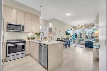 219 2120 Gladwin Road, Abbotsford, BC, Central Abbotsford — 3 bed apartment/condo for sale