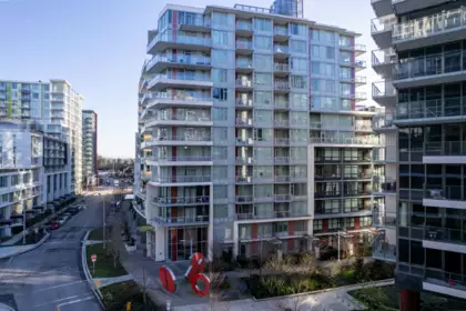 902 8628 Hazelbridge Way, Richmond, BC, Richmond — Apartment/Condo for sale
