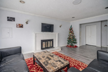 Kitchen Photo of 14251 72nd Avenue, Surrey, BC