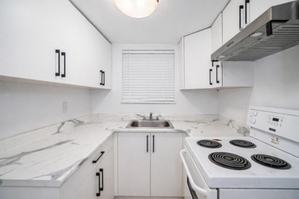 Mudroom Photo of 14251 72nd Avenue, Surrey, BC